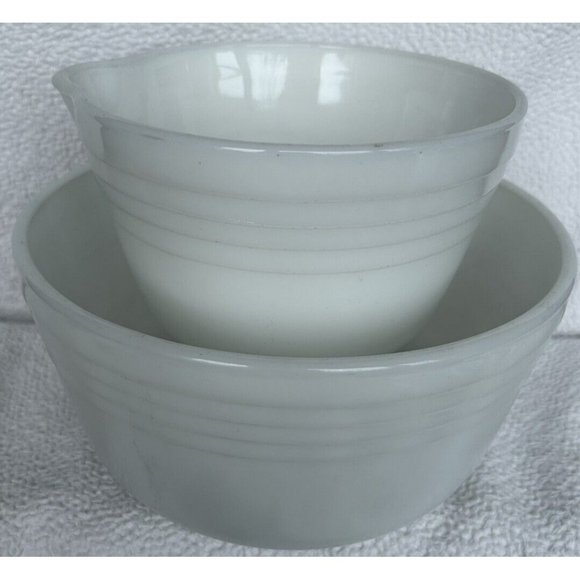 Vintage 1940s PYREX Set Of 2 White Opal Glass Ribbed Mixing Bowls 11c & 4 1/2c - Picture 4 of 16